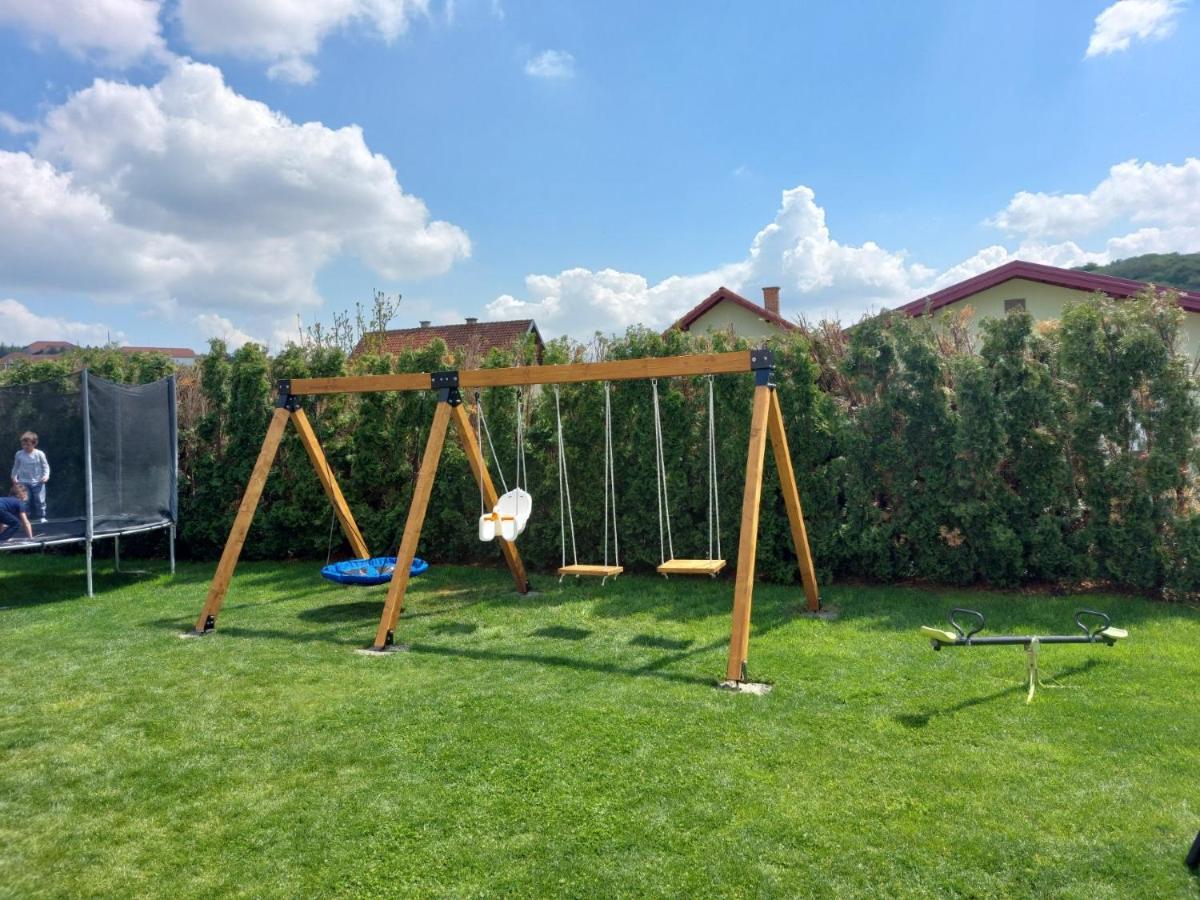 Aria Apartmani ヴルドニーク エクステリア 写真