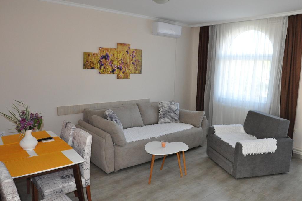 Aria Apartmani ヴルドニーク エクステリア 写真