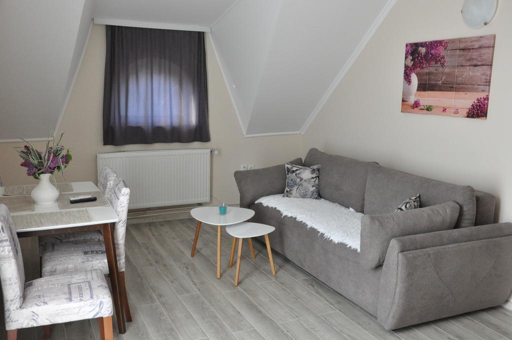 Aria Apartmani ヴルドニーク エクステリア 写真